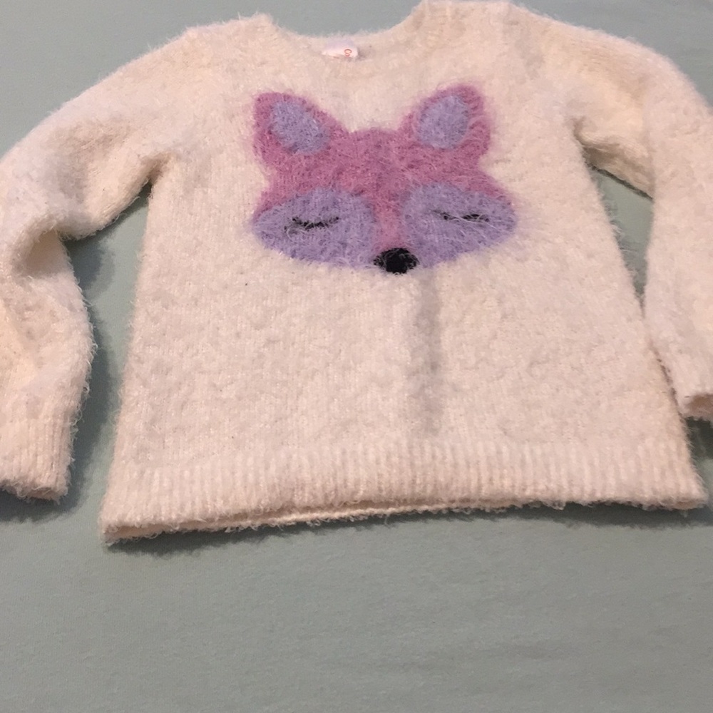 Super soft and fuzzy sweater, 4T, Cat & Jack